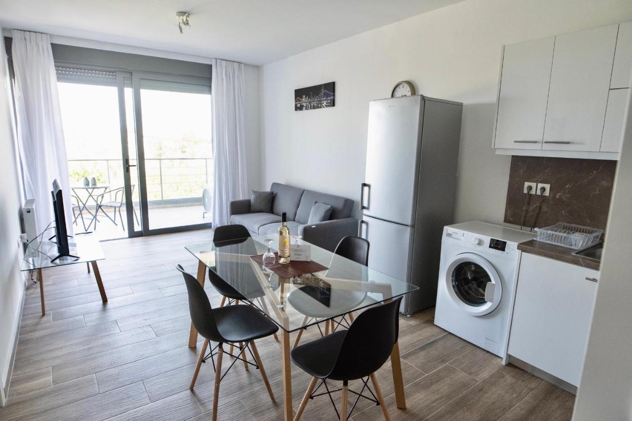Cozy Apartment In Palaio Faliro With A Great View Atenas Exterior foto